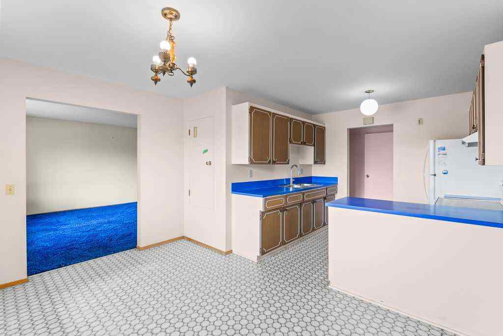 MLS® A2257673 - 1212 Lake Sylvan Drive  in Bonavista Downs Calgary, Residential