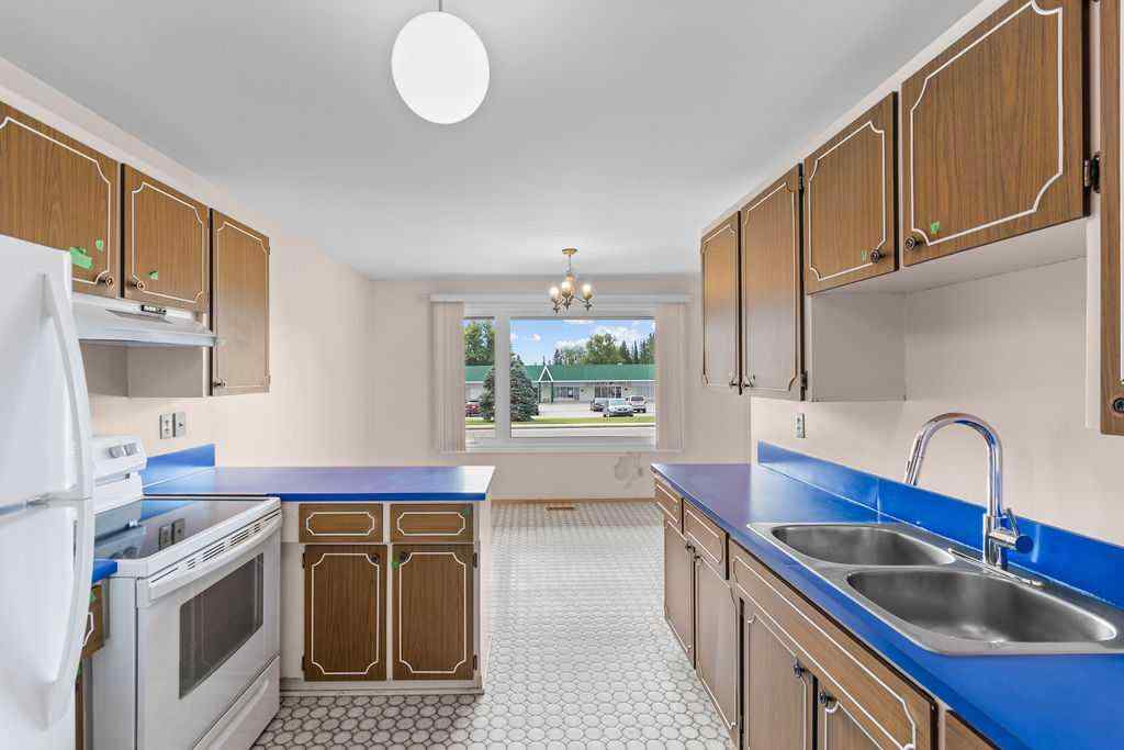 MLS® A2257673 - 1212 Lake Sylvan Drive  in Bonavista Downs Calgary, Residential