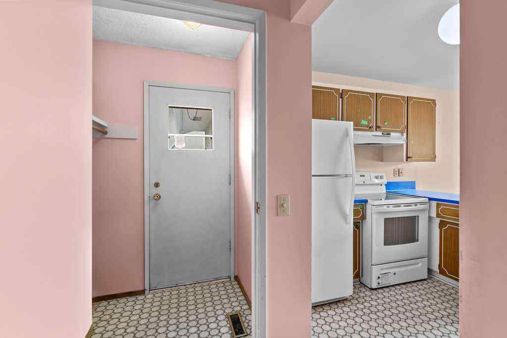 MLS® A2257673 - 1212 Lake Sylvan Drive  in Bonavista Downs Calgary, Residential