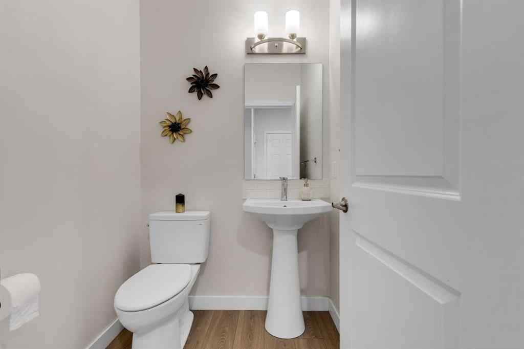 MLS® A2257674 - 231 Lavender Manor SE in Rangeview Calgary, Residential