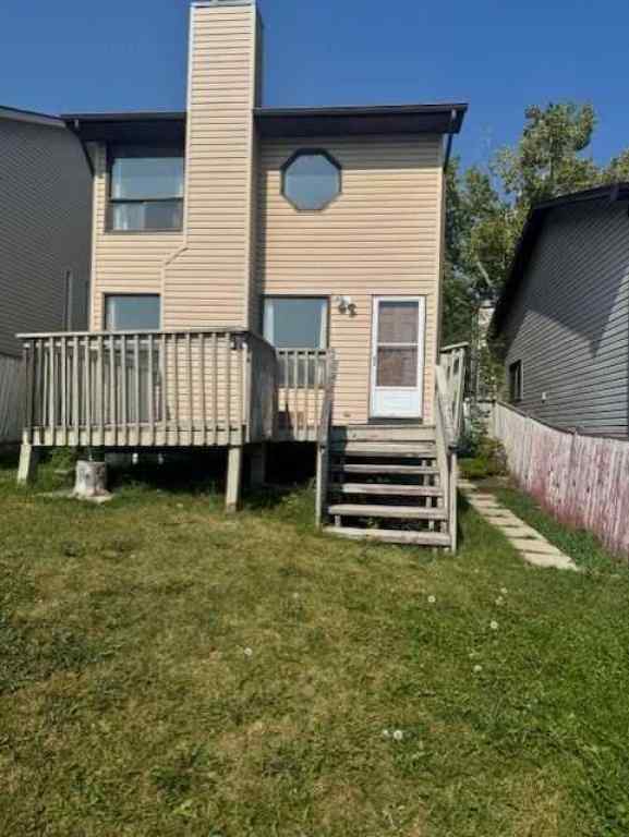 MLS® A2257677 - 8007 Ranchview Drive NW in Ranchlands Calgary, Residential