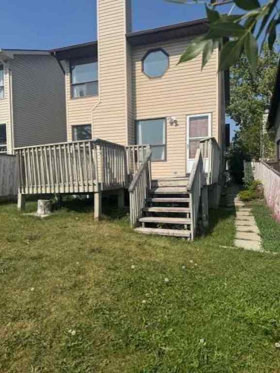 MLS® A2257677 - 8007 Ranchview Drive NW in Ranchlands Calgary, Residential
