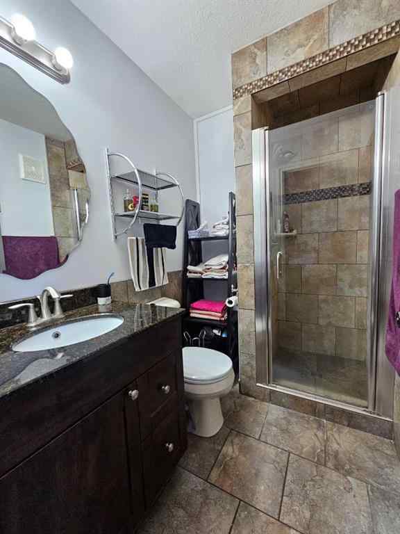 MLS® A2257679 - 9622 65 Avenue  in Country Club Estates Grande Prairie, Residential