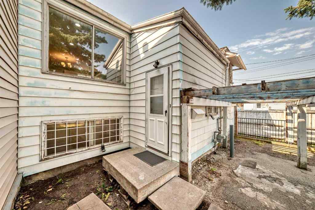 MLS® A2257682 - 1201 53B Street SE in Penbrooke Meadows Calgary, Residential