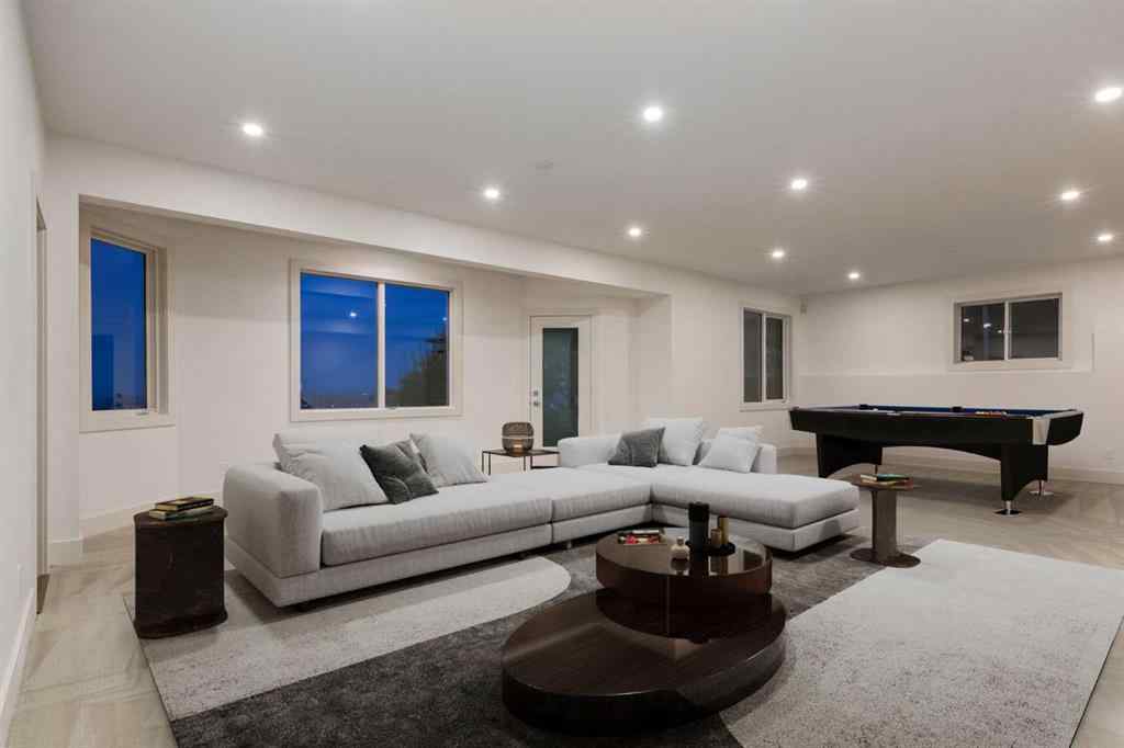 MLS® A2257690 - 2964 Signal Hill Drive SW in Signal Hill Calgary, Residential