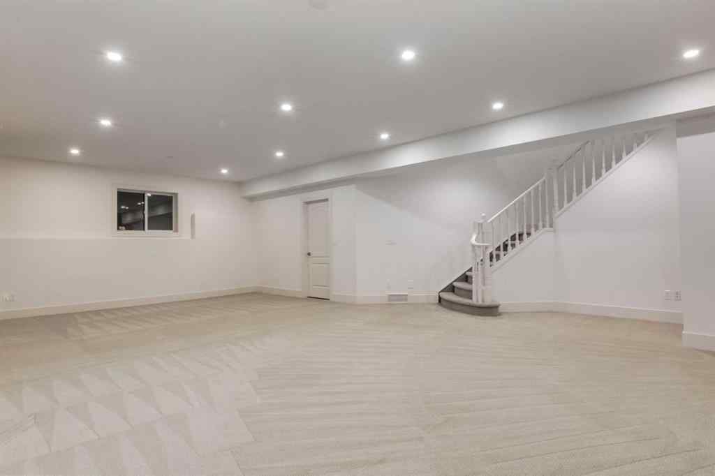 MLS® A2257690 - 2964 Signal Hill Drive SW in Signal Hill Calgary, Residential