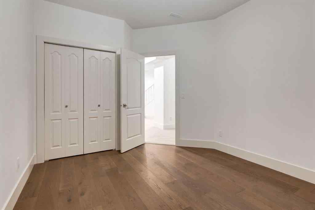 MLS® A2257690 - 2964 Signal Hill Drive SW in Signal Hill Calgary, Residential
