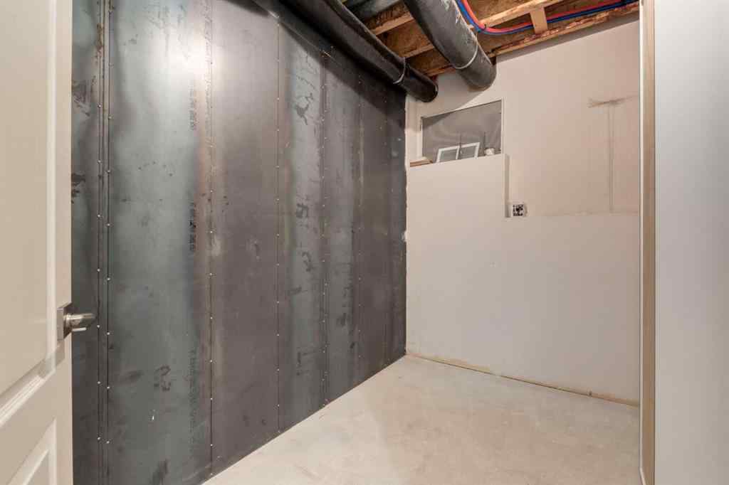 MLS® A2257690 - 2964 Signal Hill Drive SW in Signal Hill Calgary, Residential
