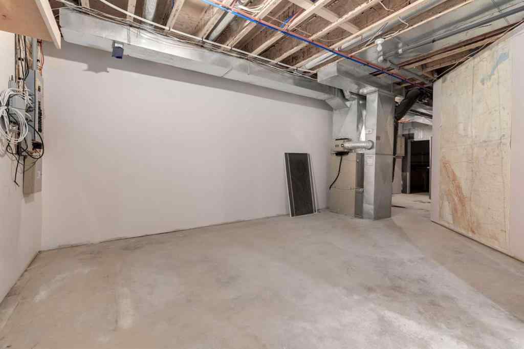 MLS® A2257690 - 2964 Signal Hill Drive SW in Signal Hill Calgary, Residential