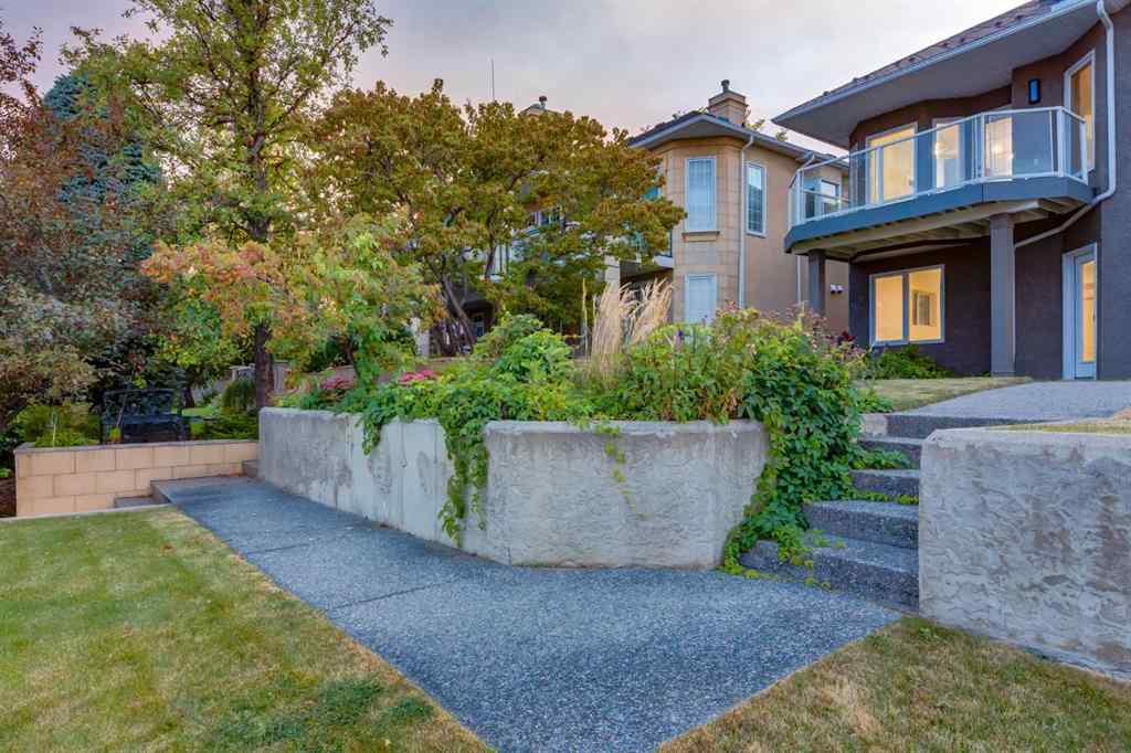 MLS® A2257690 - 2964 Signal Hill Drive SW in Signal Hill Calgary, Residential