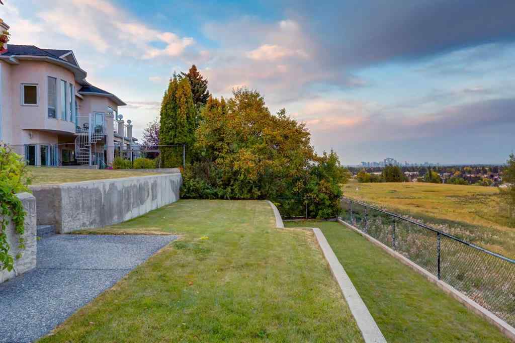 MLS® A2257690 - 2964 Signal Hill Drive SW in Signal Hill Calgary, Residential