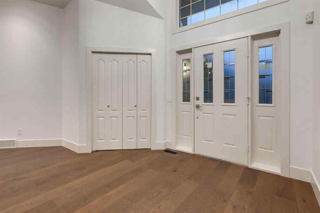 MLS® A2257690 - 2964 Signal Hill Drive SW in Signal Hill Calgary, Residential
