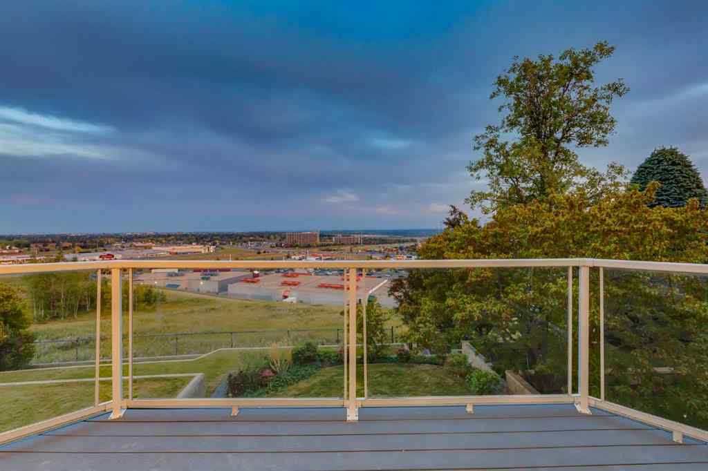 MLS® A2257690 - 2964 Signal Hill Drive SW in Signal Hill Calgary, Residential