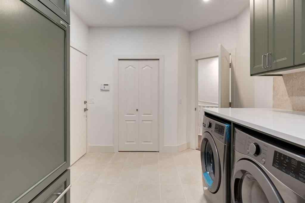 MLS® A2257690 - 2964 Signal Hill Drive SW in Signal Hill Calgary, Residential