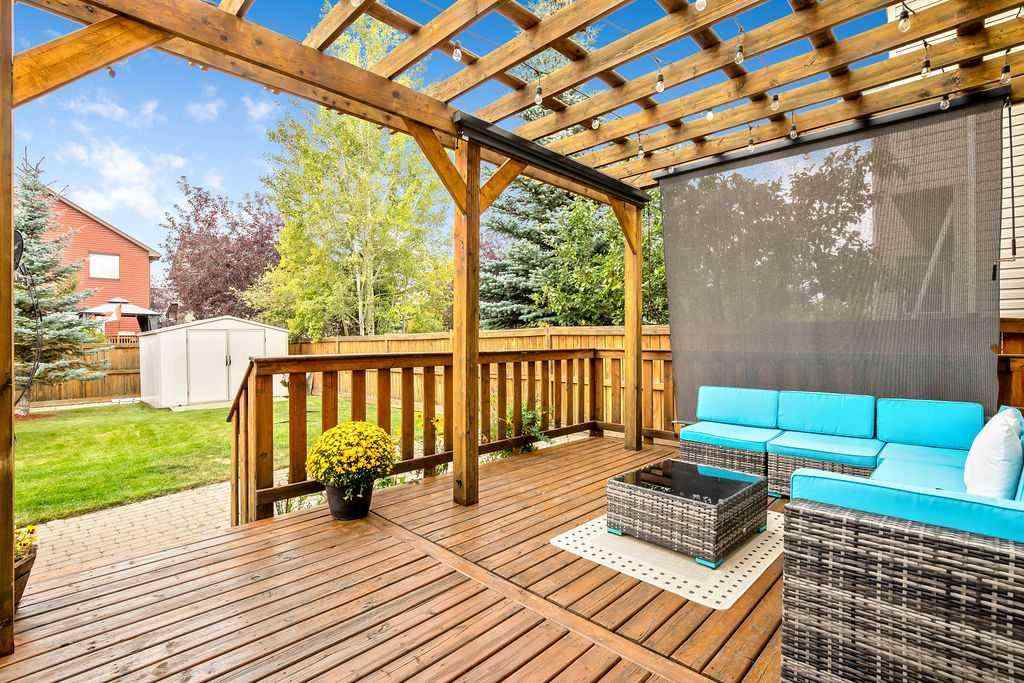 MLS® A2257695 - 500 Cougar Ridge Drive SW in Cougar Ridge Calgary, Residential