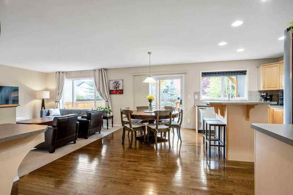 MLS® A2257695 - 500 Cougar Ridge Drive SW in Cougar Ridge Calgary, Residential