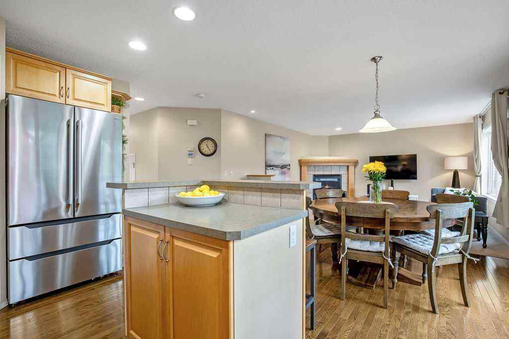 MLS® A2257695 - 500 Cougar Ridge Drive SW in Cougar Ridge Calgary, Residential