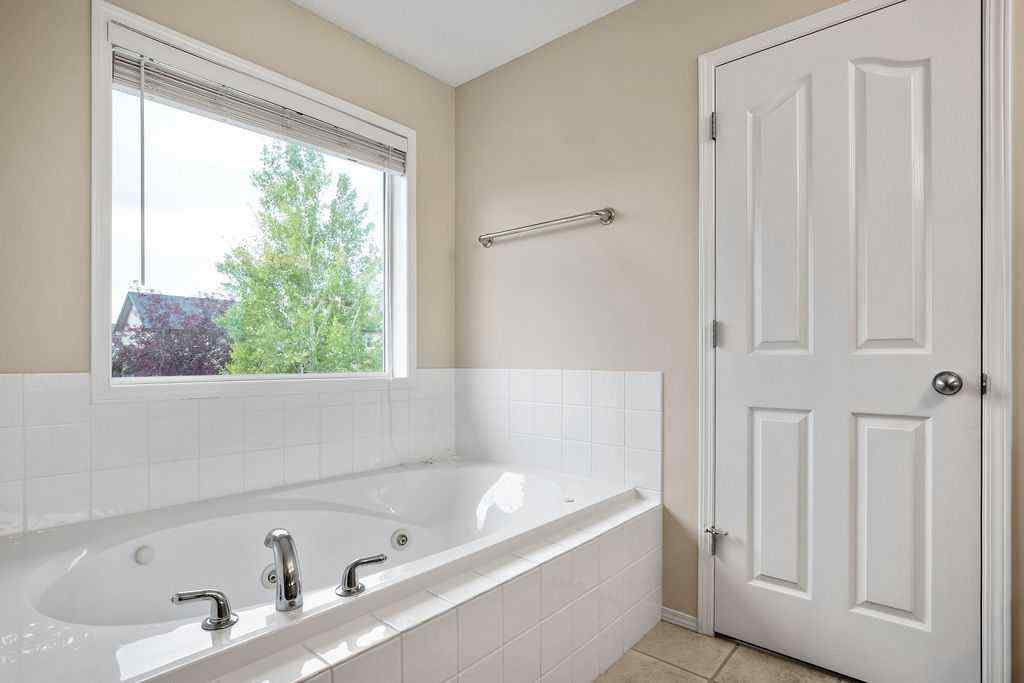 MLS® A2257695 - 500 Cougar Ridge Drive SW in Cougar Ridge Calgary, Residential
