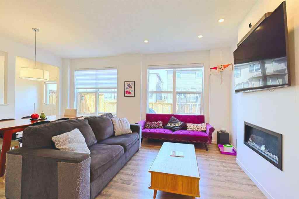 MLS® A2257699 - 146 Arbour Lake Rise NW in Arbour Lake Calgary, Residential