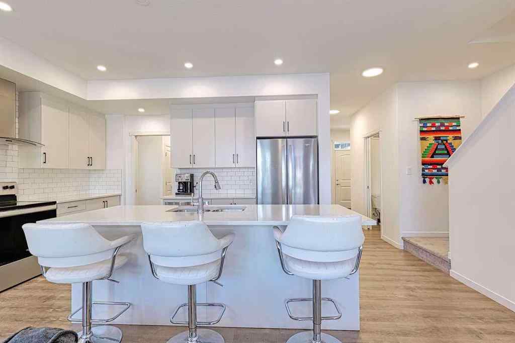 MLS® A2257699 - 146 Arbour Lake Rise NW in Arbour Lake Calgary, Residential