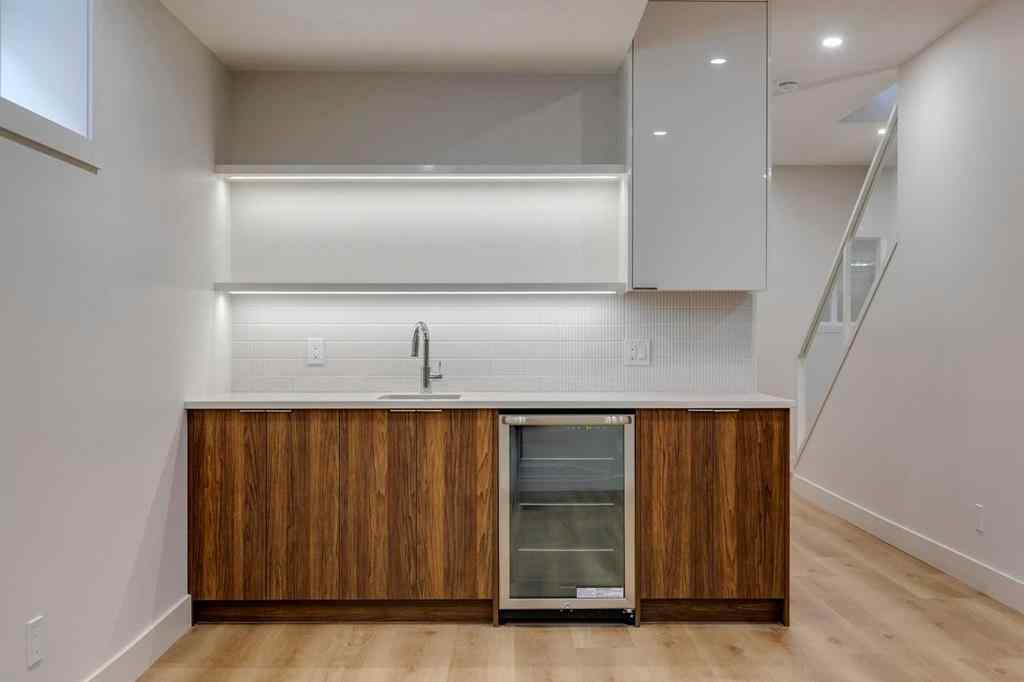 MLS® A2257702 - 2309 21 Avenue SW in Richmond Calgary, Residential