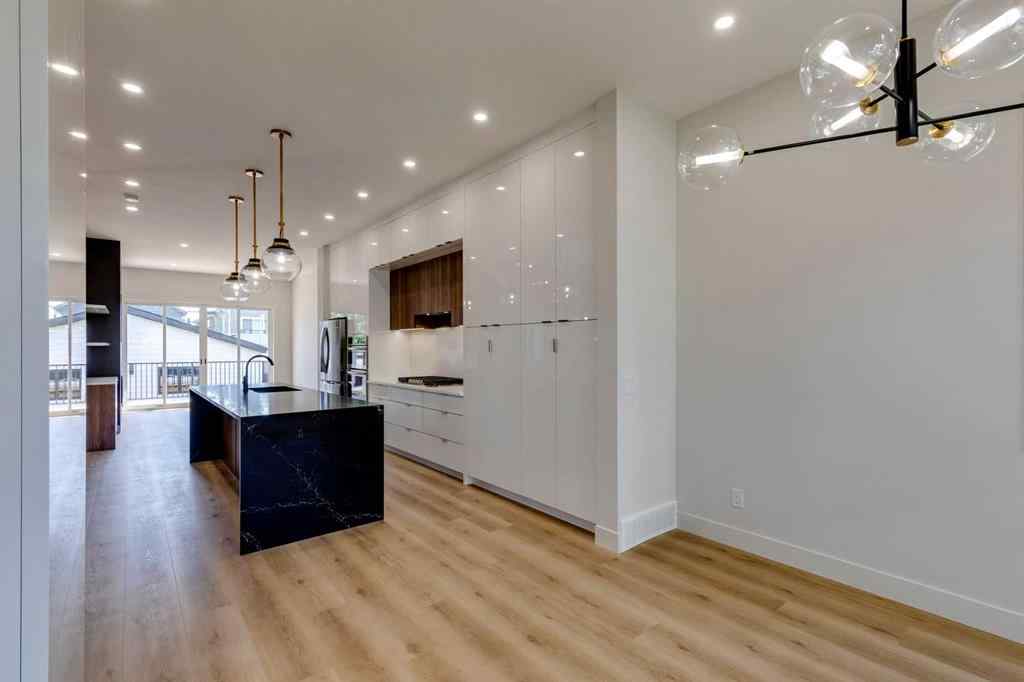 MLS® A2257702 - 2309 21 Avenue SW in Richmond Calgary, Residential