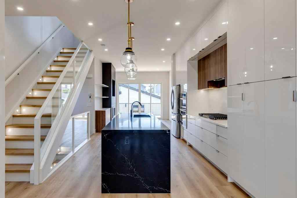 MLS® A2257702 - 2309 21 Avenue SW in Richmond Calgary, Residential