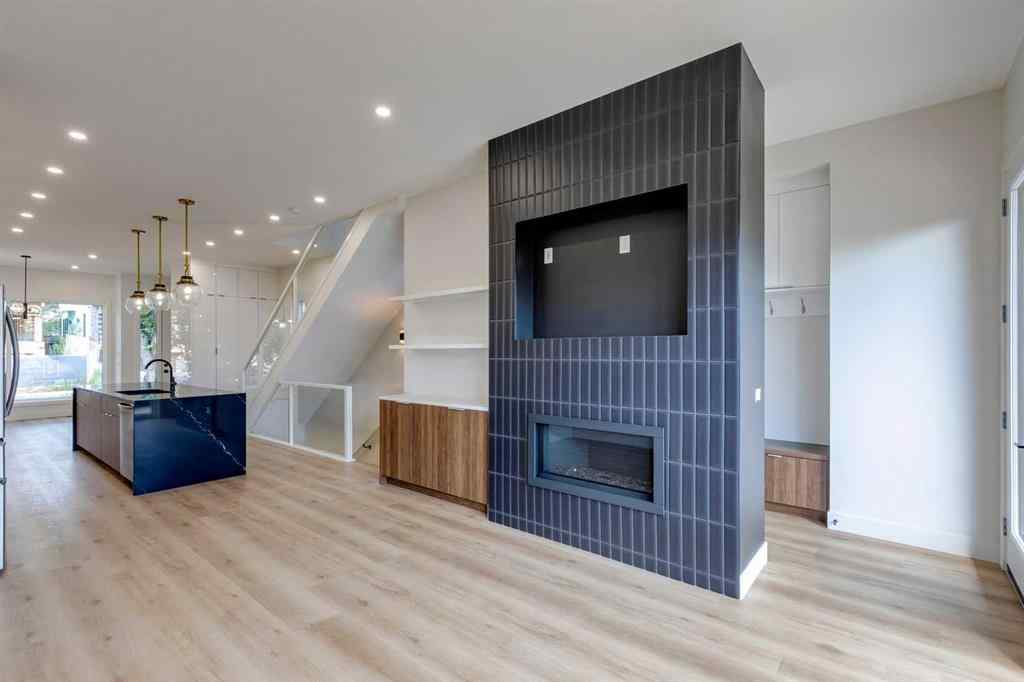 MLS® A2257702 - 2309 21 Avenue SW in Richmond Calgary, Residential