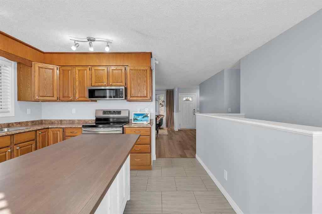 MLS® A2257703 - 1318 Whitfield Avenue  in NONE Crossfield, Residential