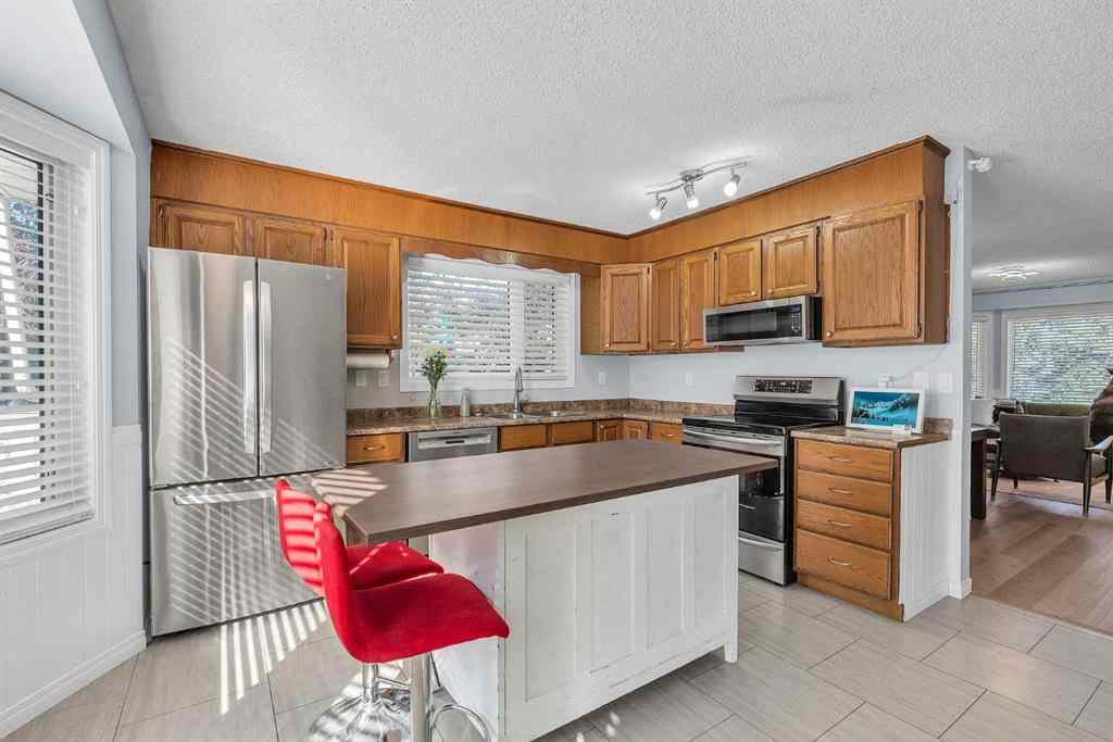 MLS® A2257703 - 1318 Whitfield Avenue  in NONE Crossfield, Residential