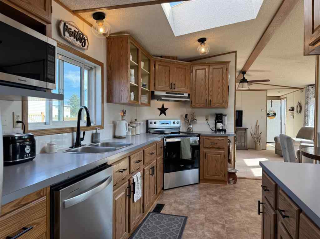 MLS® A2257706 - 10400 98 Street  in NONE Fairview, Residential