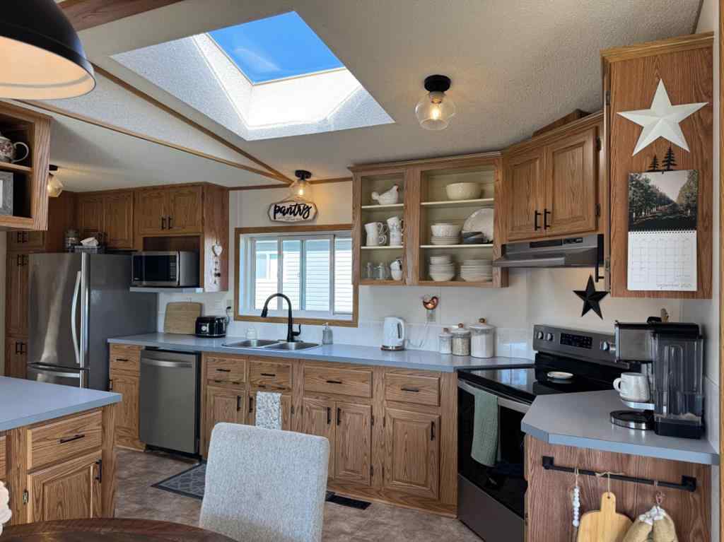 MLS® A2257706 - 10400 98 Street  in NONE Fairview, Residential
