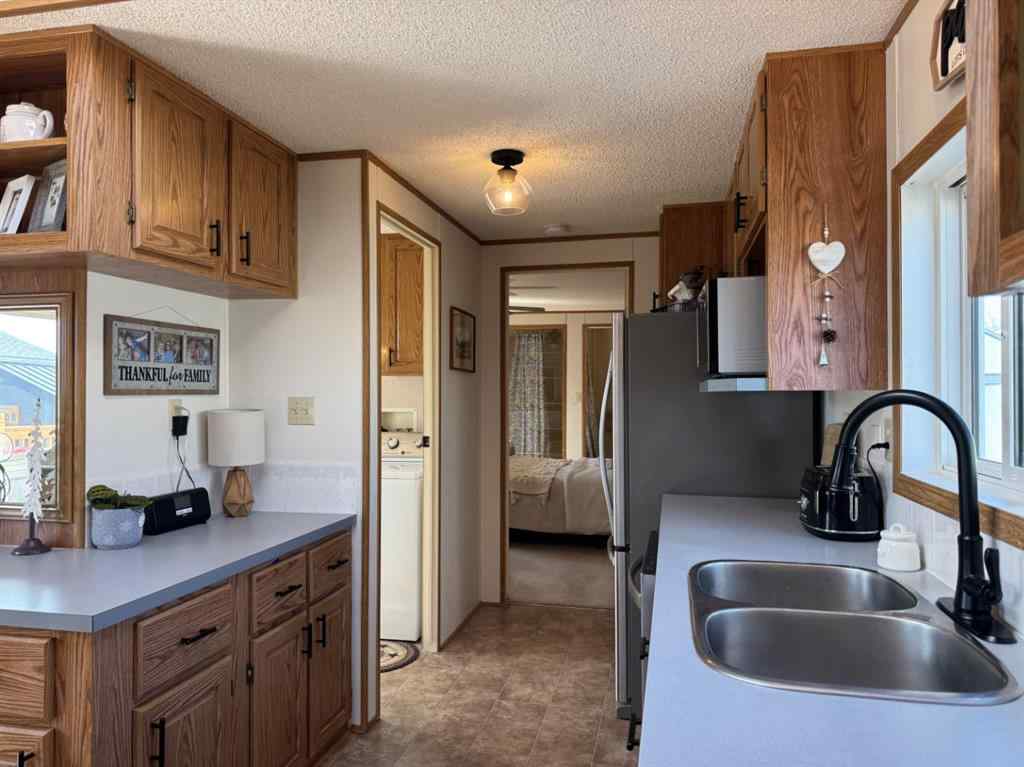 MLS® A2257706 - 10400 98 Street  in NONE Fairview, Residential