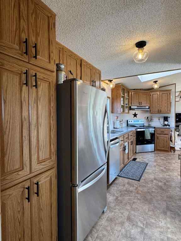 MLS® A2257706 - 10400 98 Street  in NONE Fairview, Residential