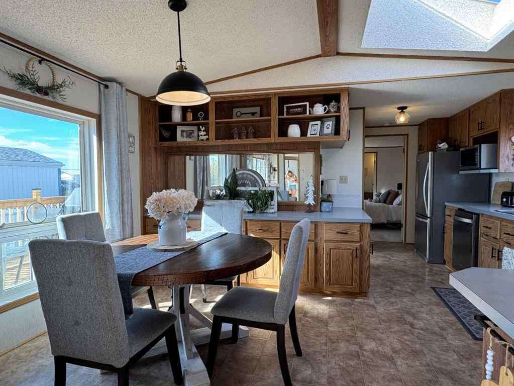 MLS® A2257706 - 10400 98 Street  in NONE Fairview, Residential