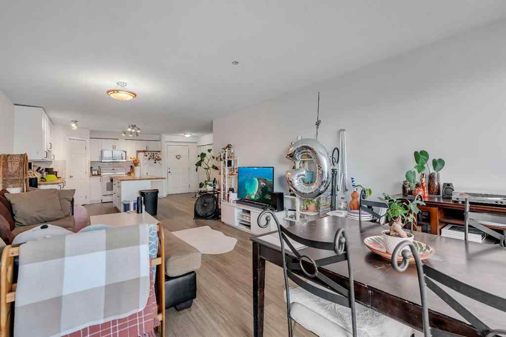 MLS® A2257710 - Unit #302 1724 26 Avenue SW in Bankview Calgary, Residential