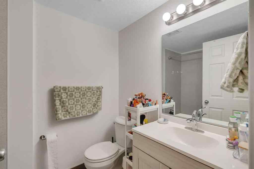 MLS® A2257710 - Unit #302 1724 26 Avenue SW in Bankview Calgary, Residential