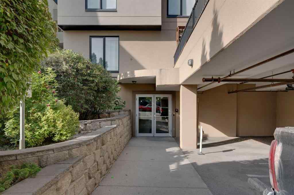 MLS® A2257710 - Unit #302 1724 26 Avenue SW in Bankview Calgary, Residential