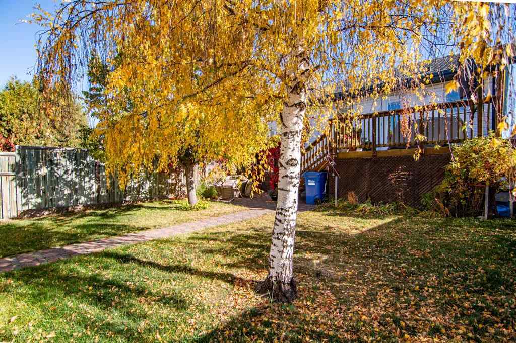 MLS® A2257712 - 84 Addington Drive  in Aspen Ridge Red Deer, Residential