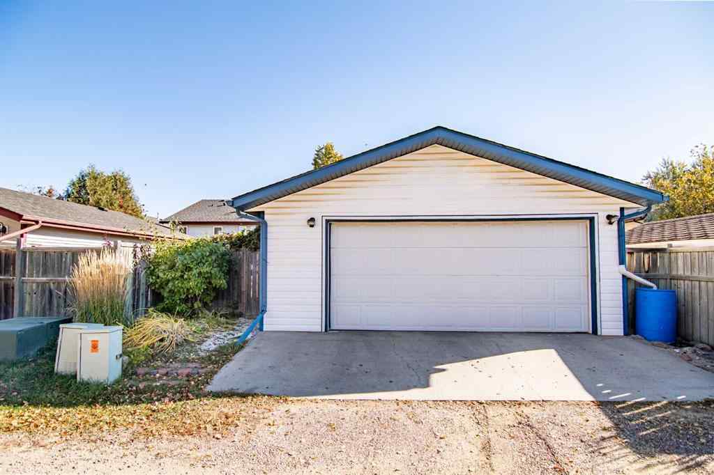 MLS® A2257712 - 84 Addington Drive  in Aspen Ridge Red Deer, Residential