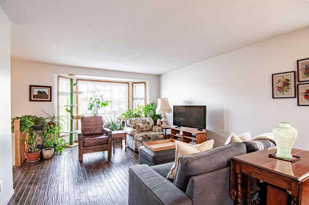 MLS® A2257712 - 84 Addington Drive  in Aspen Ridge Red Deer, Residential