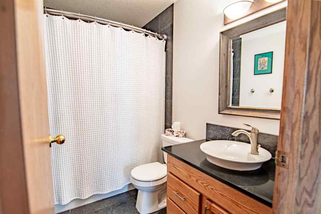 MLS® A2257712 - 84 Addington Drive  in Aspen Ridge Red Deer, Residential