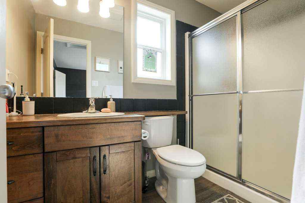 MLS® A2257713 - 329 Grizzly Crescent  N in Uplands Lethbridge, Residential