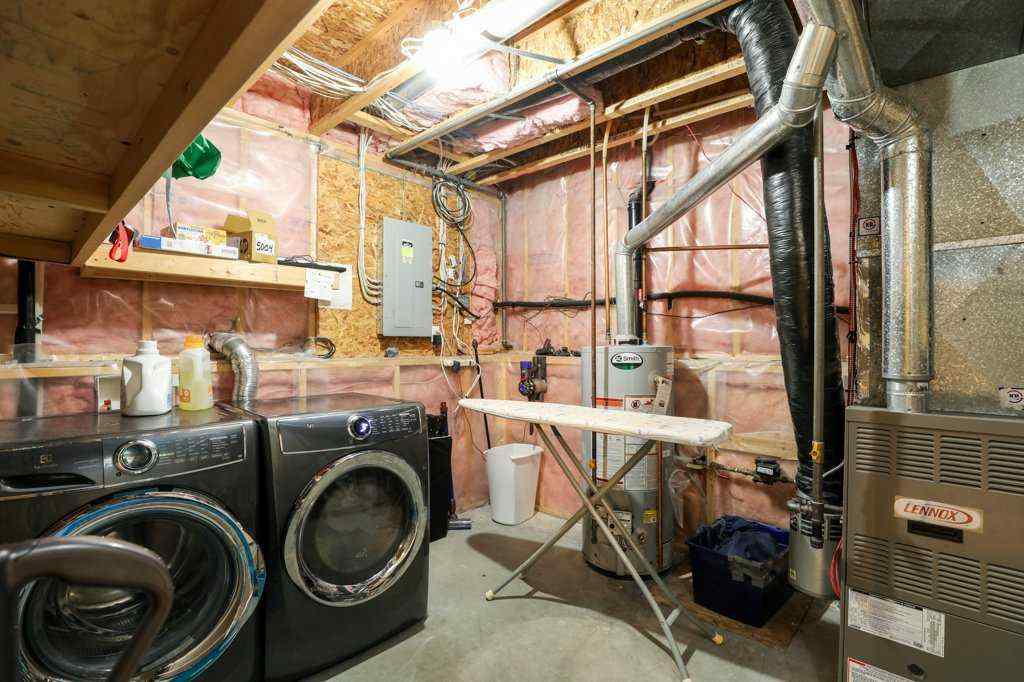 MLS® A2257713 - 329 Grizzly Crescent  N in Uplands Lethbridge, Residential