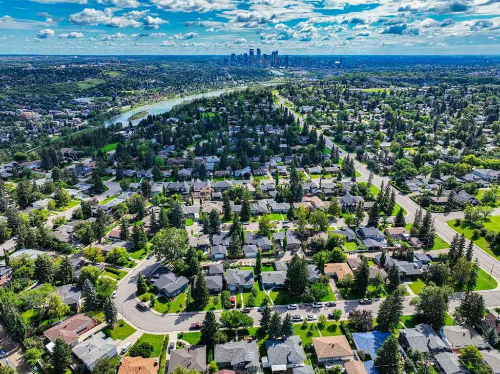 MLS® A2257725 - 146 Wedgewood Drive SW in Wildwood Calgary, Residential