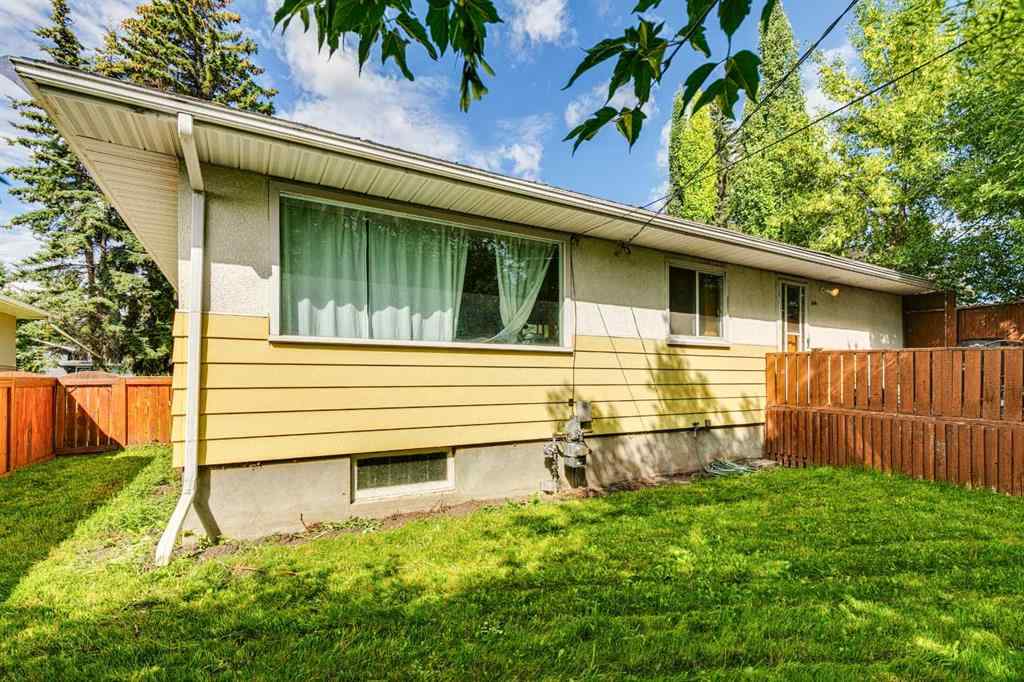 MLS® A2257725 - 146 Wedgewood Drive SW in Wildwood Calgary, Residential