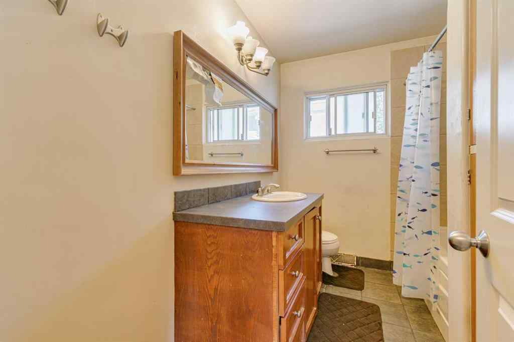 MLS® A2257725 - 146 Wedgewood Drive SW in Wildwood Calgary, Residential