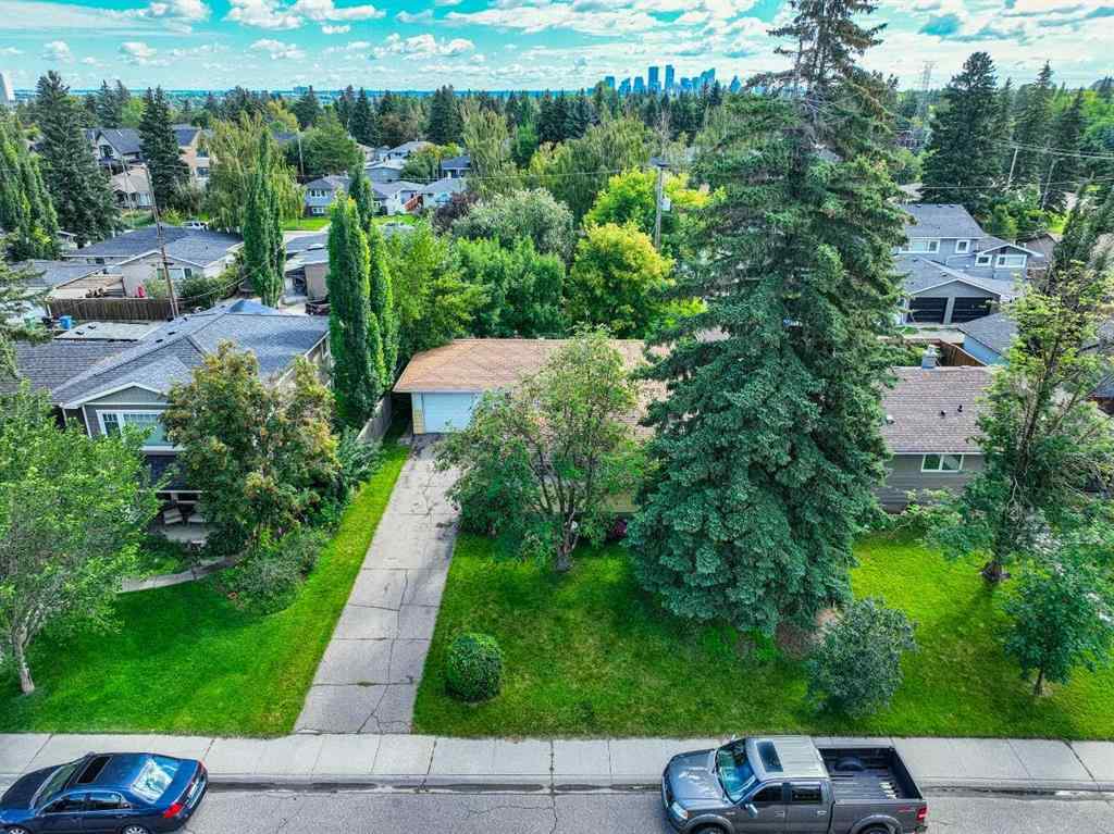 MLS® A2257725 - 146 Wedgewood Drive SW in Wildwood Calgary, Residential