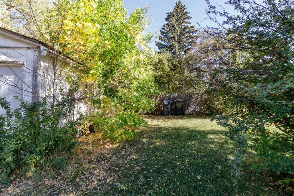 MLS® A2257726 - 4732 52 Street  in Central Core Sylvan Lake, Residential