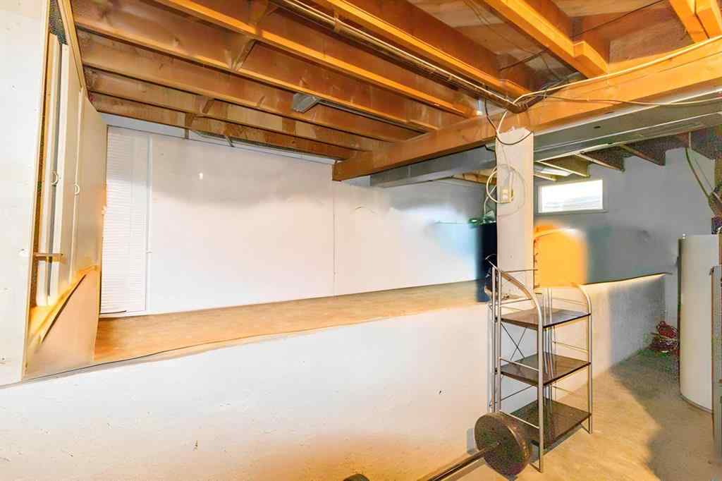 MLS® A2257726 - 4732 52 Street  in Central Core Sylvan Lake, Residential